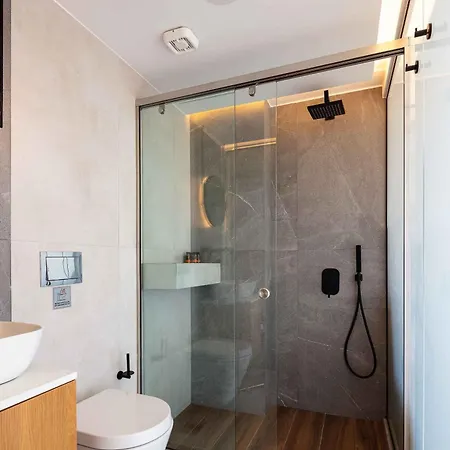 Omnia Luxury - 
